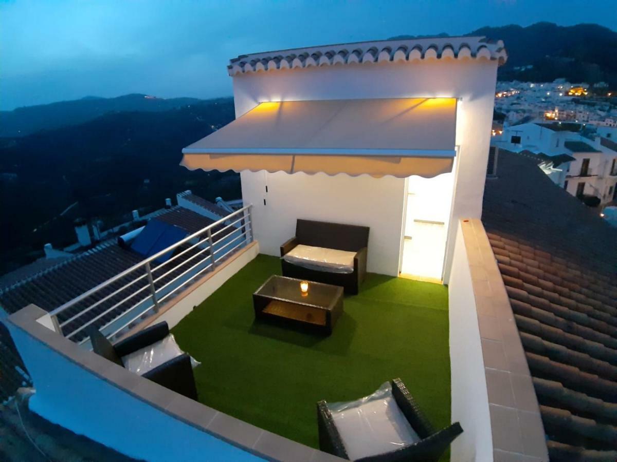 Loft Of Love Frigiliana Exterior photo